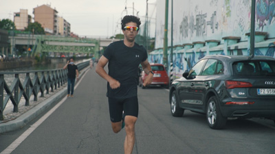 Sergio Viganò, triatleta, corre in città